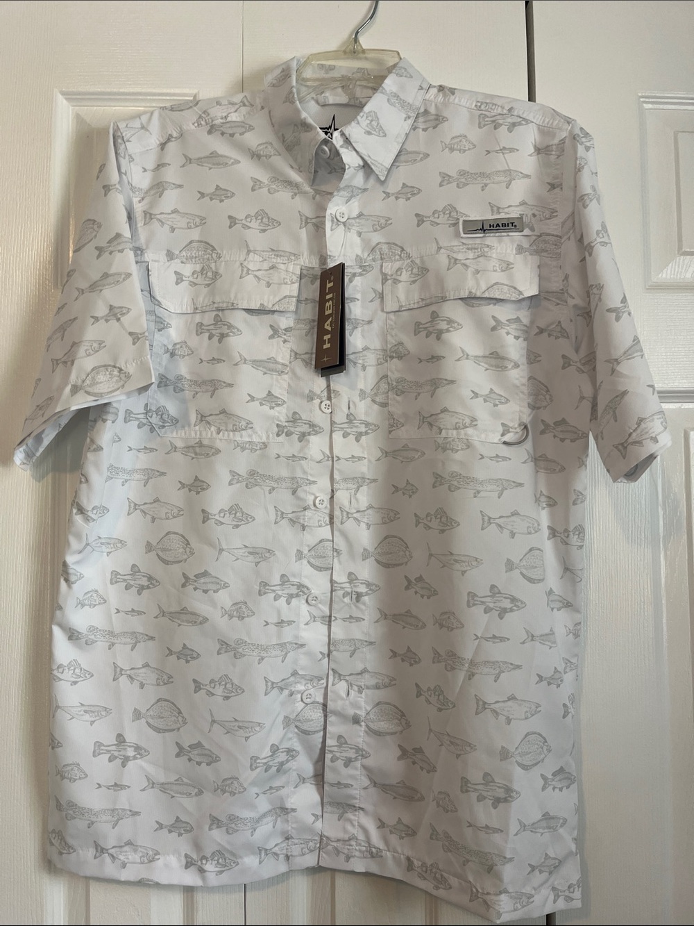 Habit Men's White Short-Sleeve Fish-Print Button-Down Shirt